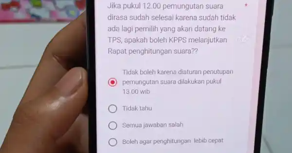 Jika pukul 12.00 pemungutan suara dirasa sudah selesai karena sudah tidak ada lagi pemilih yang akan datang ke TPS, apakah boleh KPPS melanjutkan Rapat