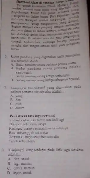 Harmoni Alam di Monkey Forest (De Harmoni Alam di Monkey Forest Lif Forest tengah keramaian sebagai oase hijau yang dipenuk yang mengarah ke dalam