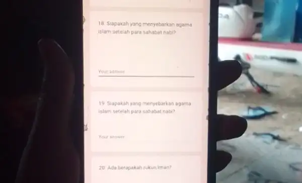 18. Siapakah yang menyebarkan agama islam setelah para sahabat nabi? __ 19. Siapakah yang menyebarkan agama islam setelah para sahabat nabi? __ 20. Ada